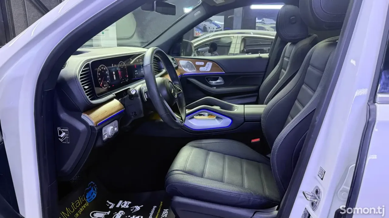 Mercedes-Benz GLE class 2024 · 3.5 AT