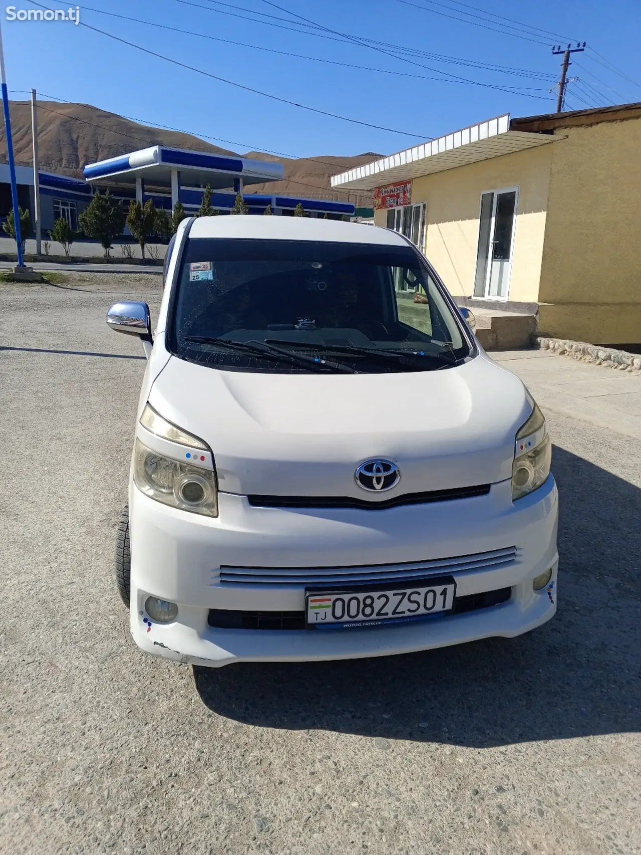 Toyota Voxy 2009 · 2.0 AT