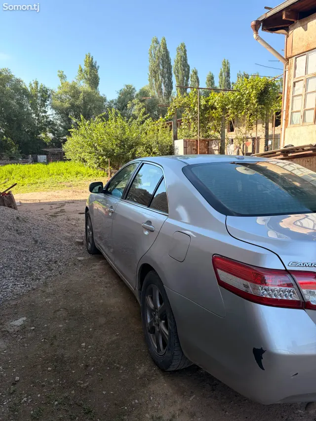 Toyota Camry 2011 · 2.5 AT