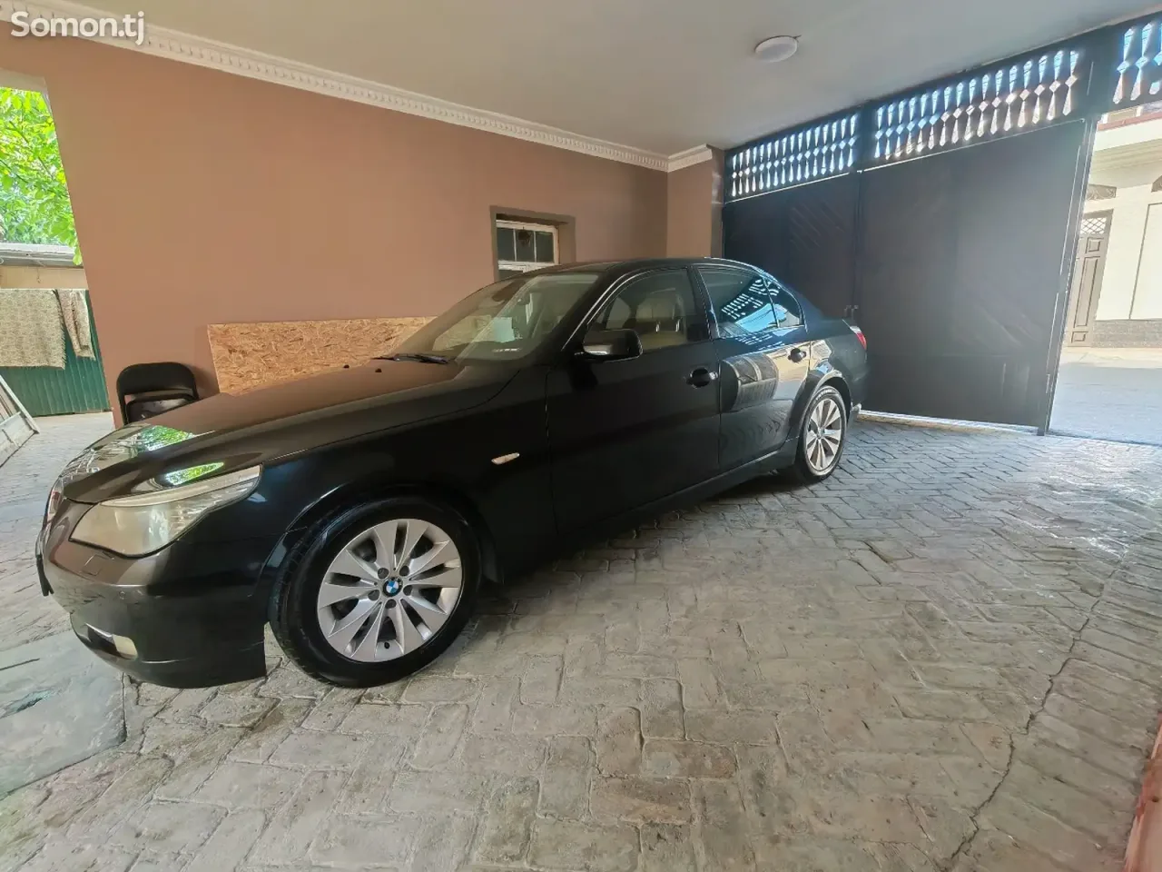 BMW 5 series 2008 · 3.0 AT