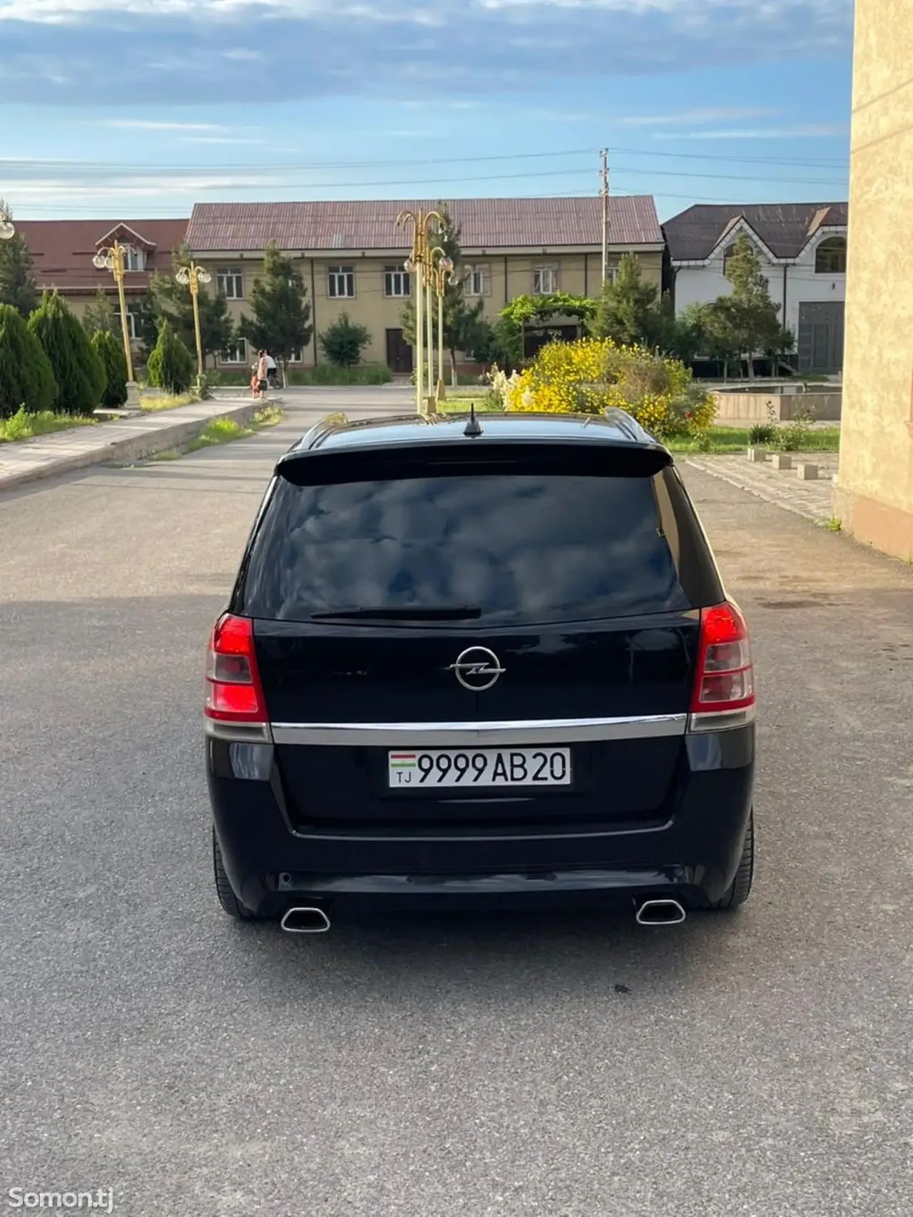 Opel Zafira 2007 · 2.0 MT