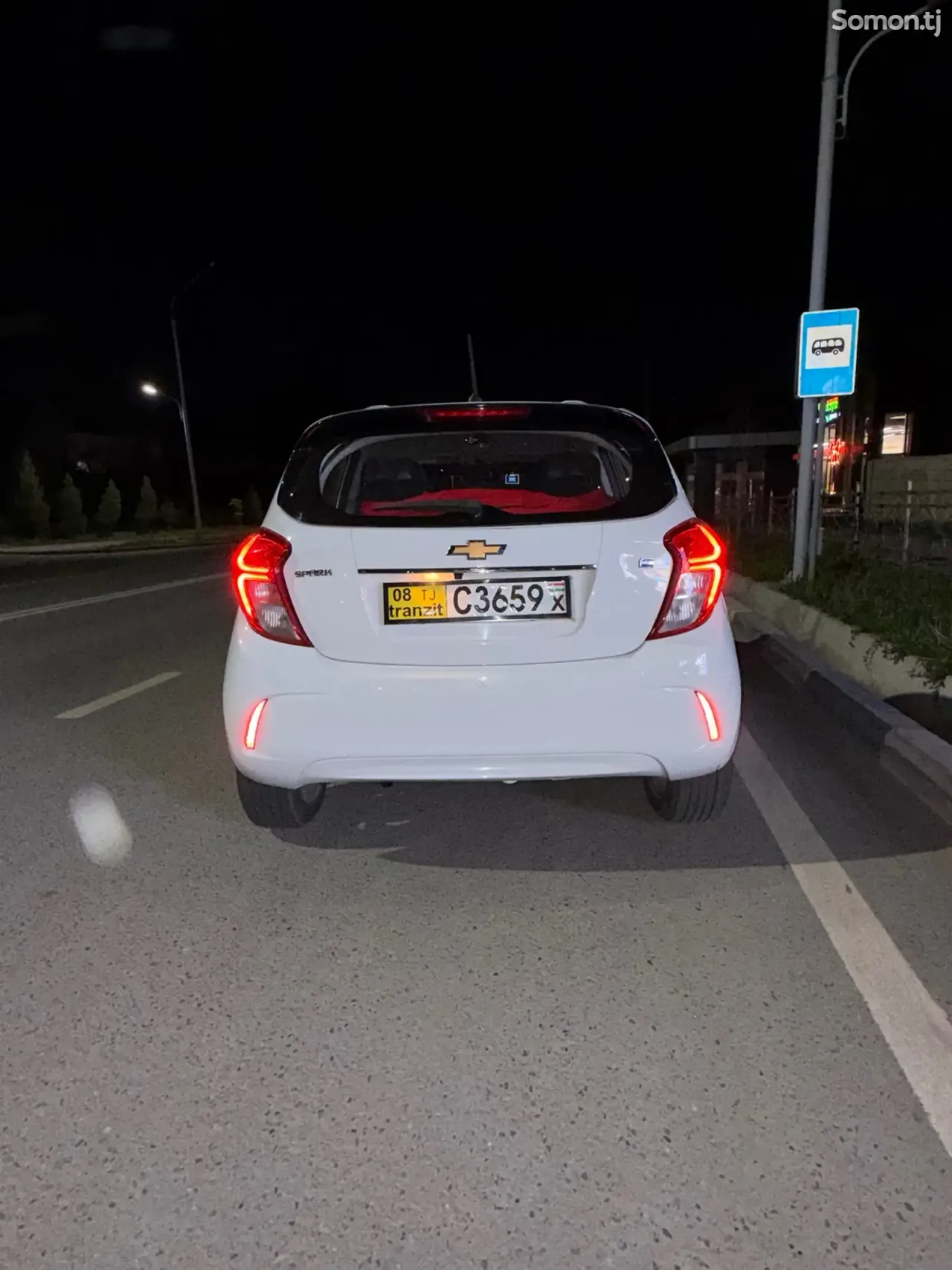Chevrolet Spark 2016 · 1.1 AT