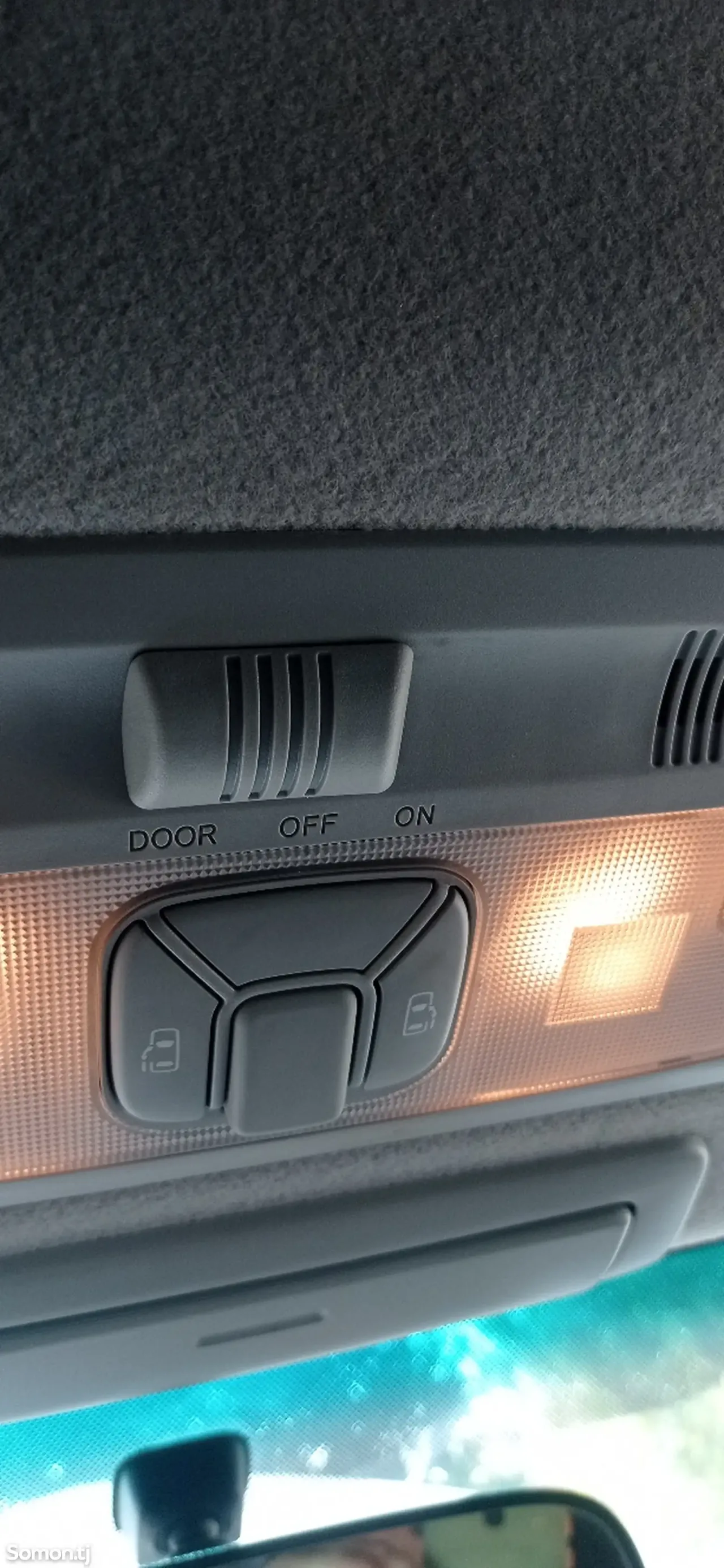 Toyota Estima 2009 · 2.4 AT