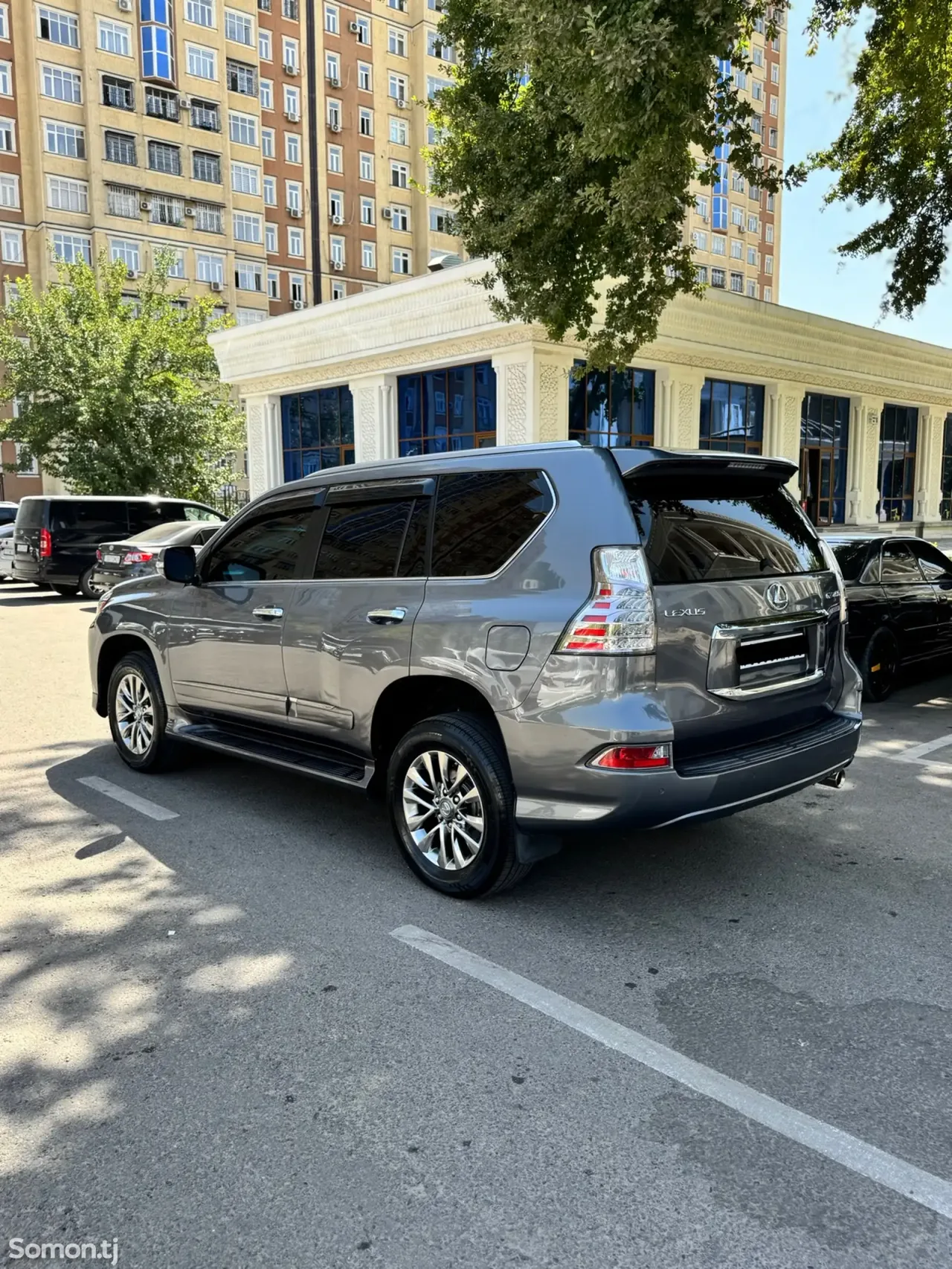 Lexus GX series 2015 · 4.6 AT