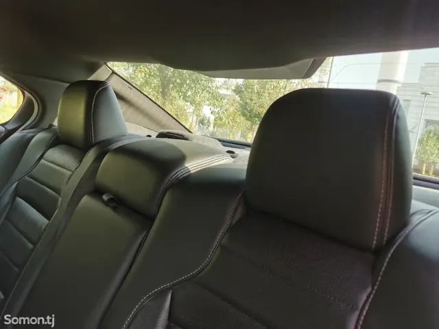 Ford Taurus 2017 · 3.5 AT