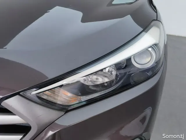 Hyundai Tucson 2015 · 1.6 AT