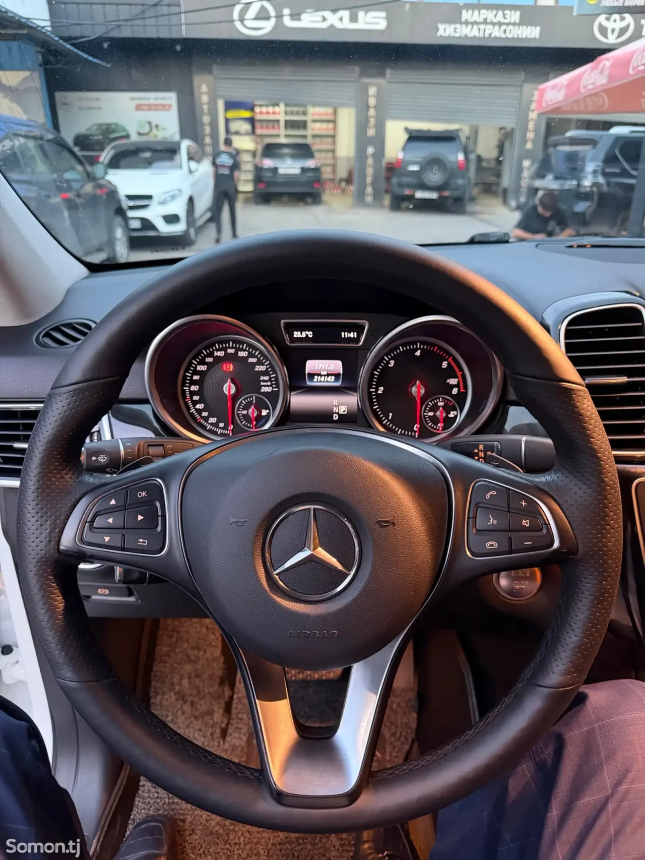 Mercedes-Benz GLE class 2016 · 3.0 AT