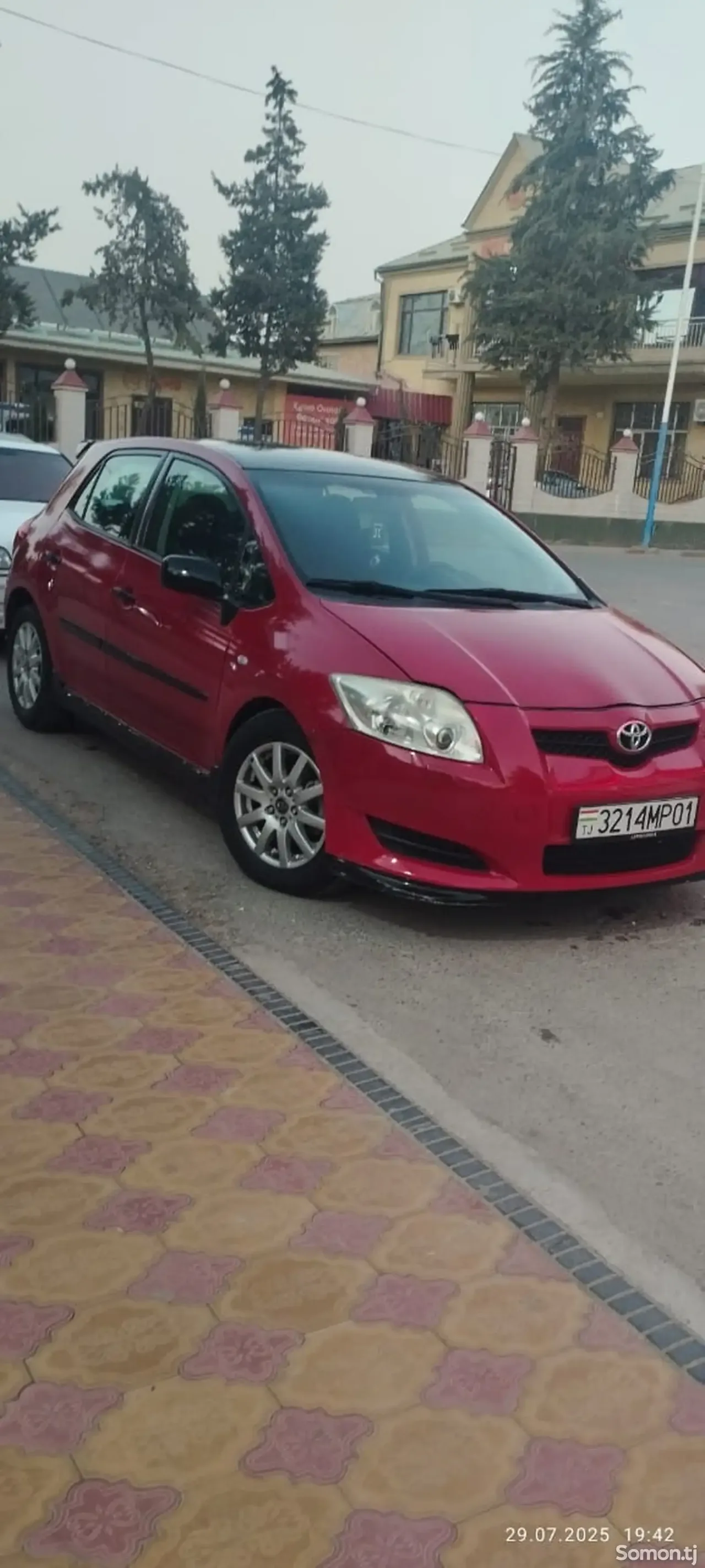 Toyota Auris 2007 · 1.4 MT