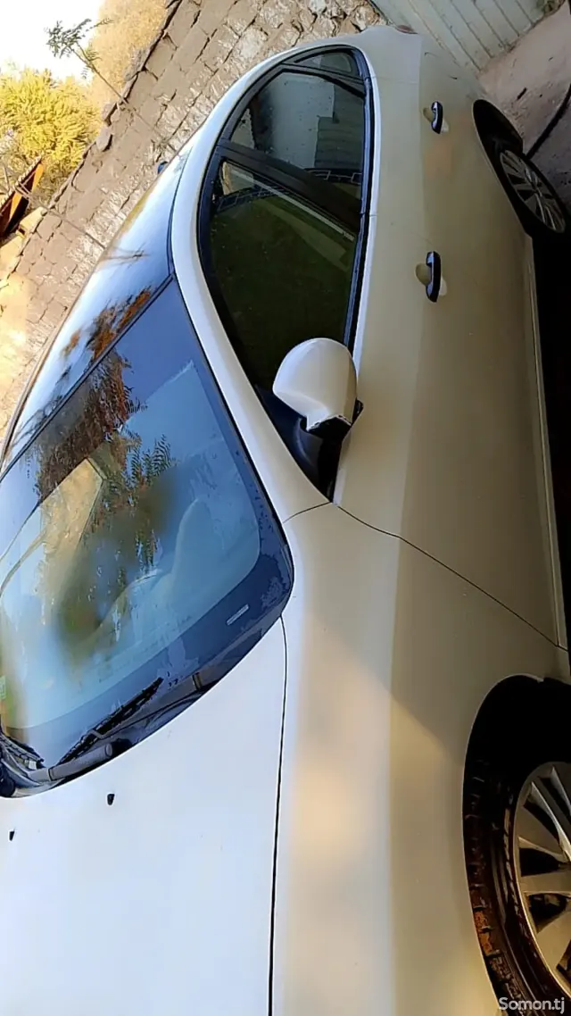 Hyundai Elantra 2009 · 1.6 MT