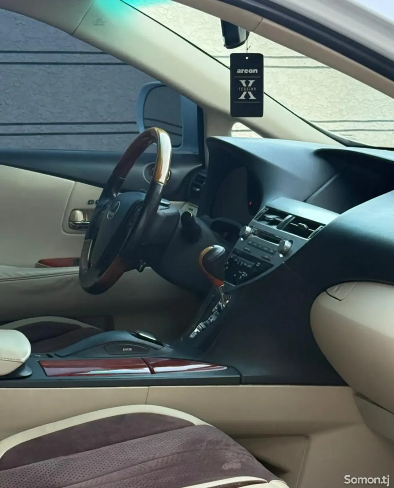Lexus RX series 2011 · 3.5 AT