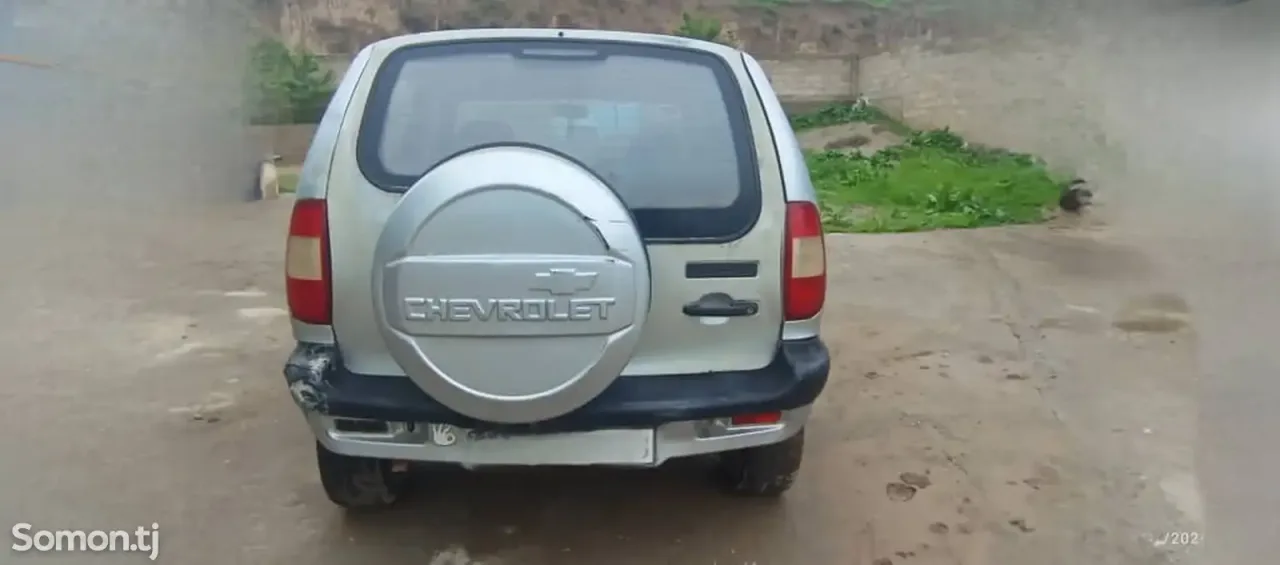 Chevrolet Niva 1998 · AT