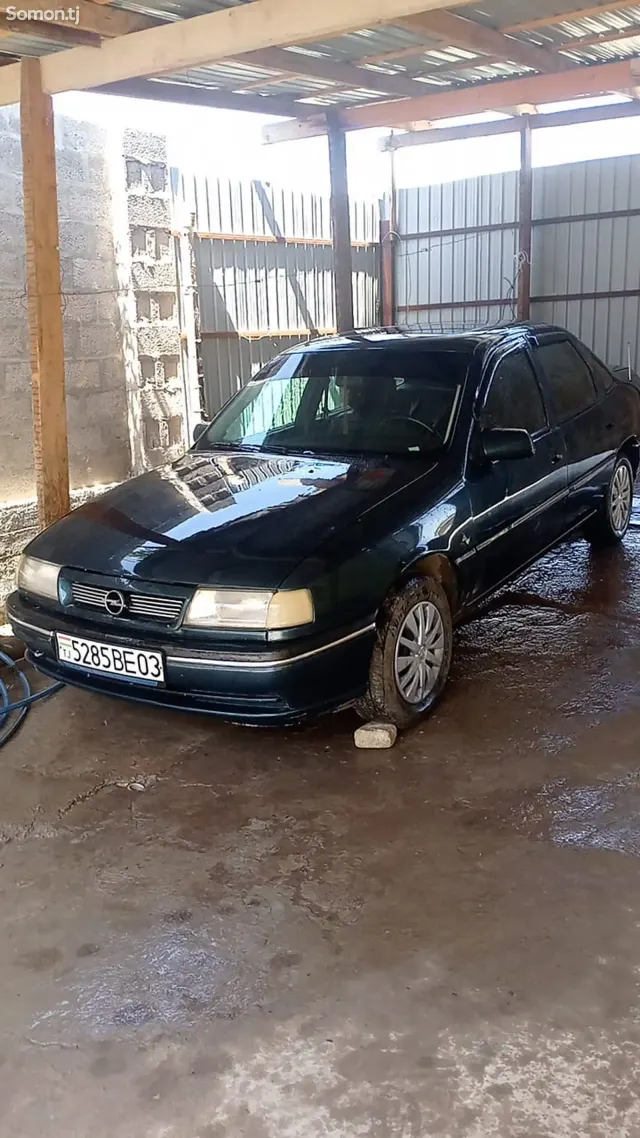 Opel Vectra A 1995 · MT