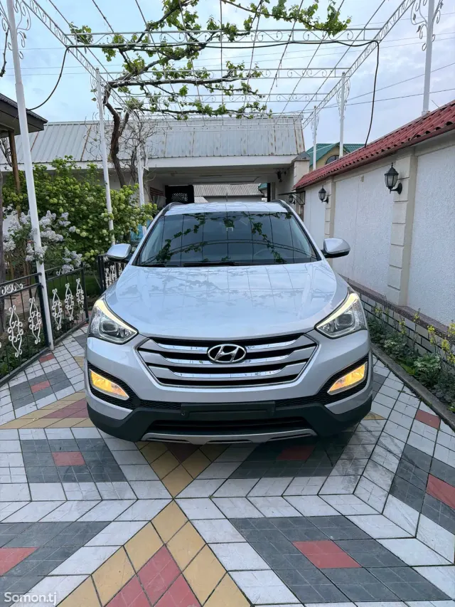 Hyundai Santa Fe 2015 · 2.0 AT