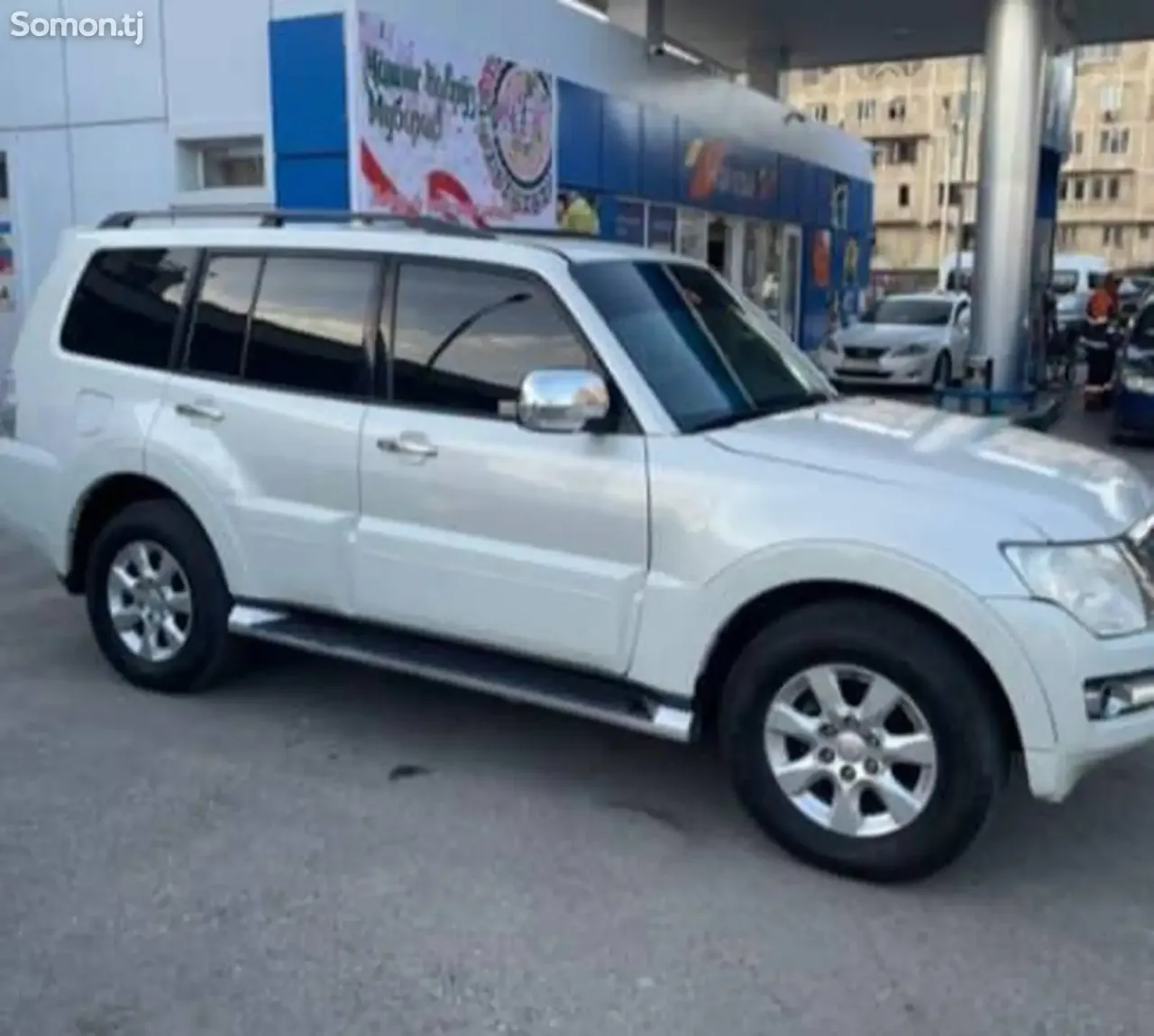 Mitsubishi Pajero 2016 · 3.2 AT