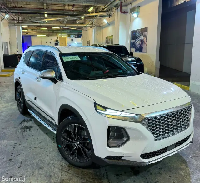 Hyundai Santa Fe 2019 · 2.2 AT