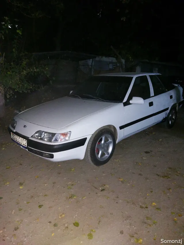 Daewoo Espero 1995 · 1.6 MT