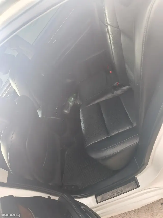 Lexus ES series 2014 · 3.5 AT