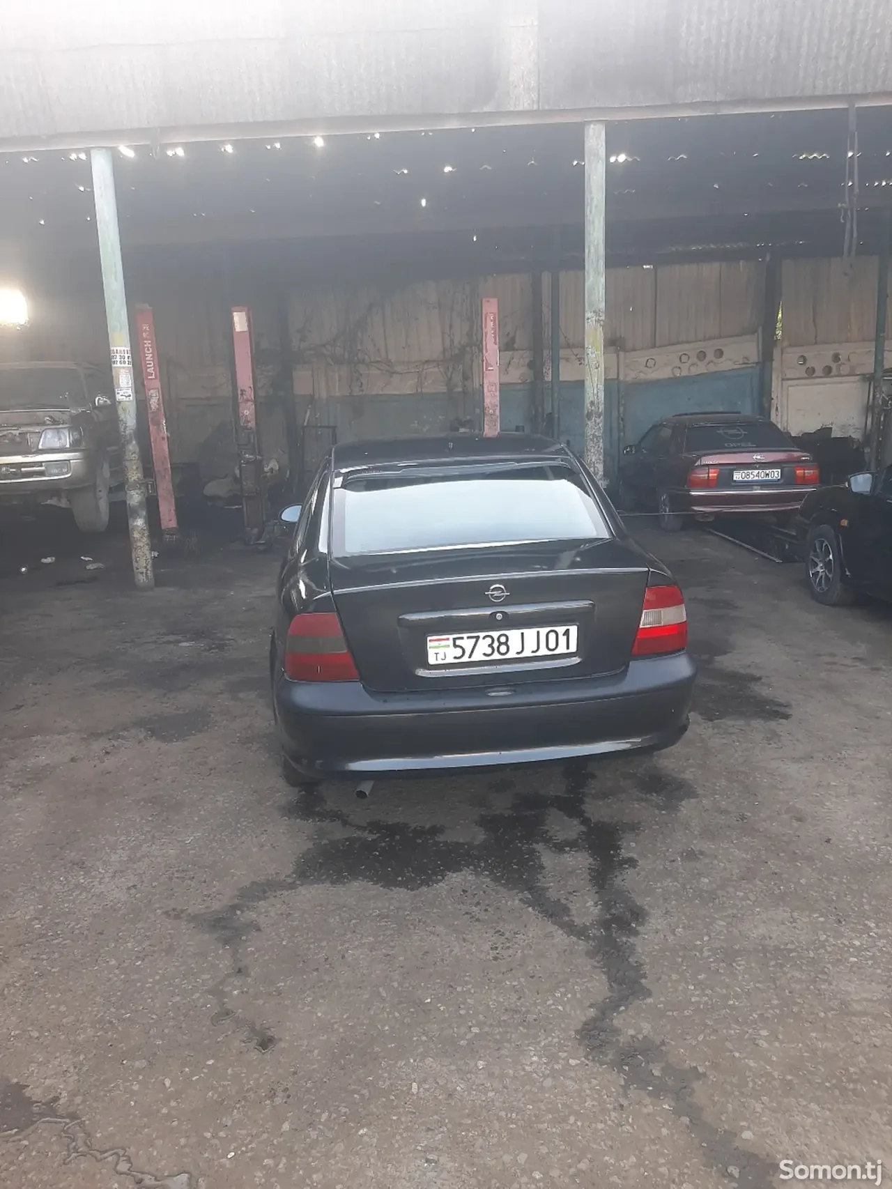 Opel Vectra B 1996 · 1.6 MT