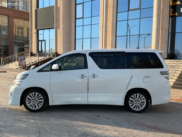 Toyota Vellfire 2014 · 2.4 AT