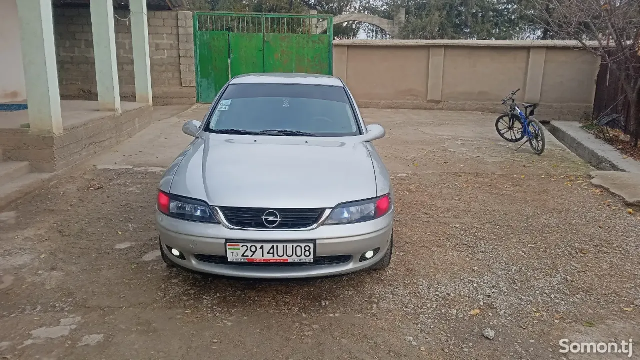 Opel Vectra B 2000 · 1.8 MT