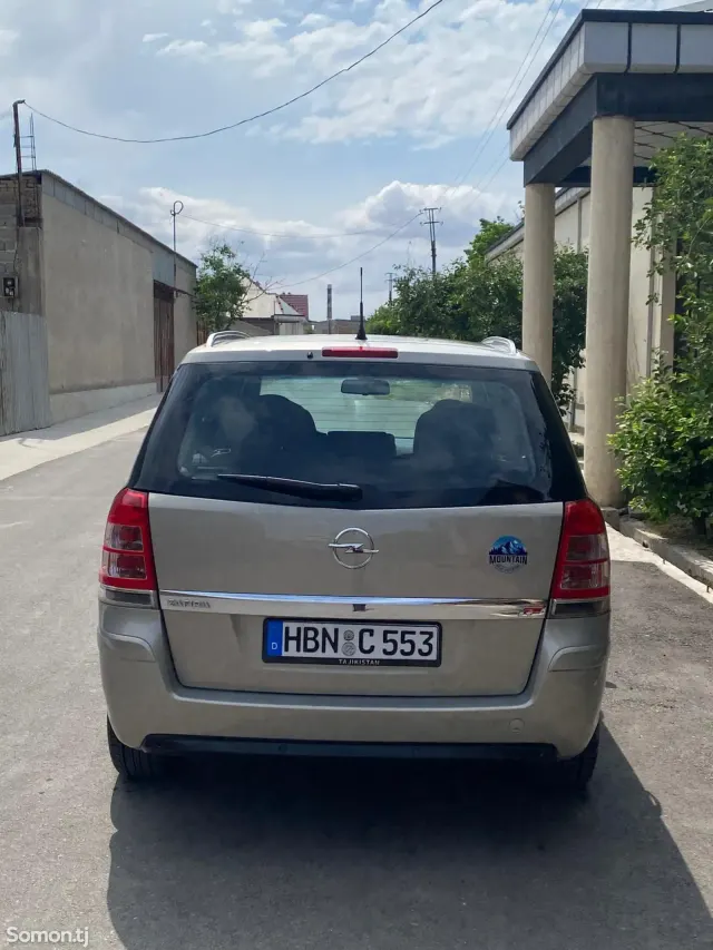 Opel Zafira 2014 · 1.8 MT