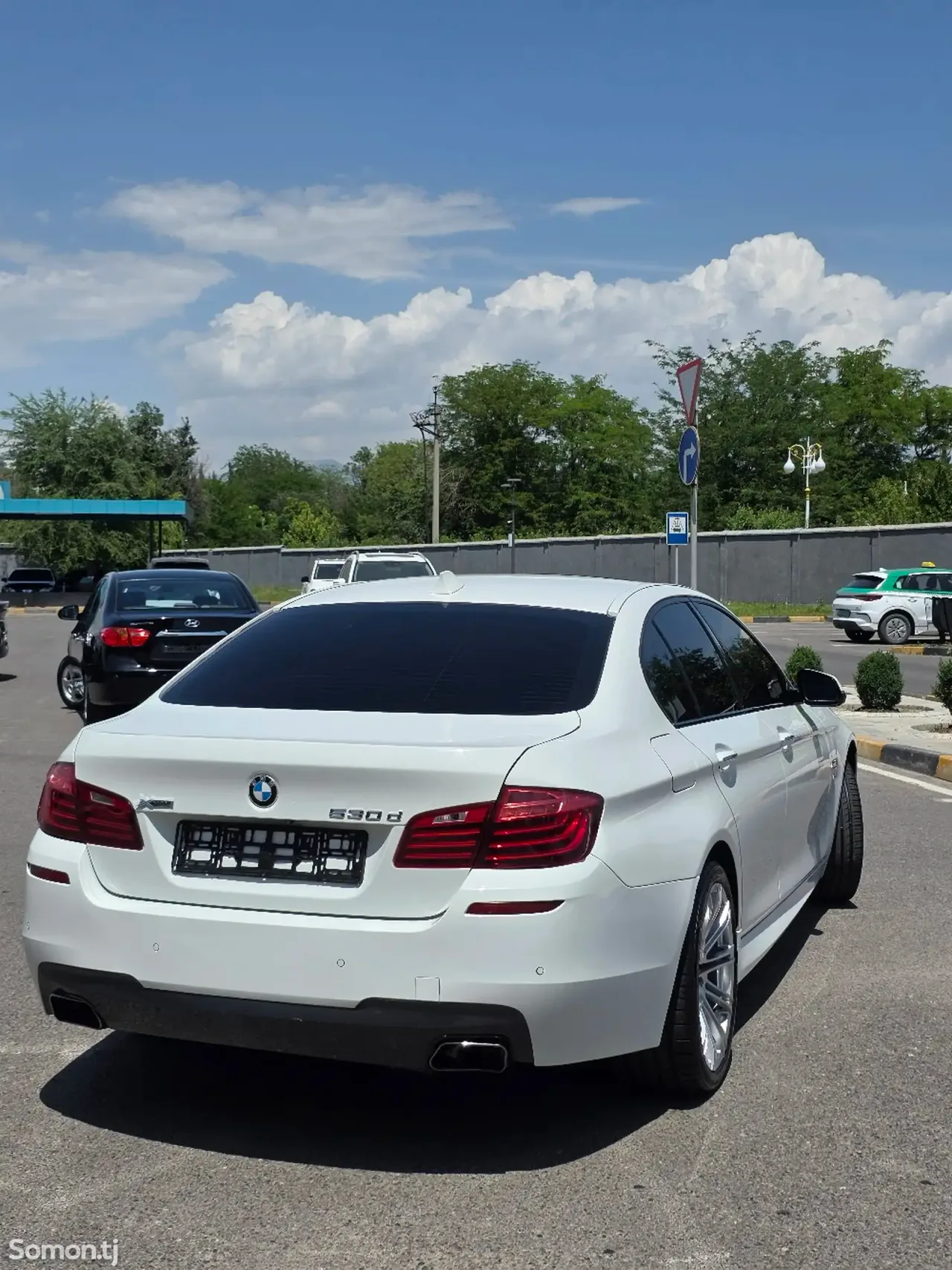 BMW 5 series 2014 · 3.0 AT