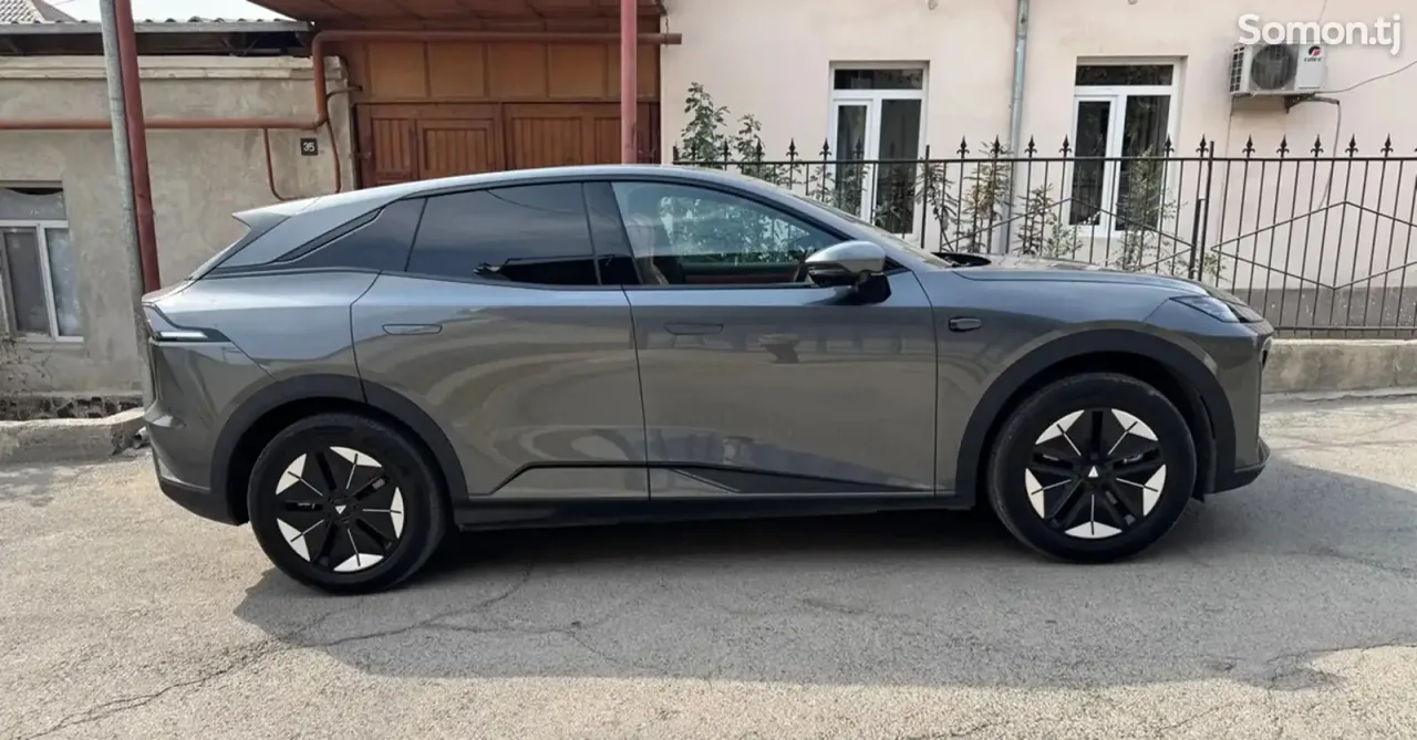 Changan Deepal S07 2025 · AT