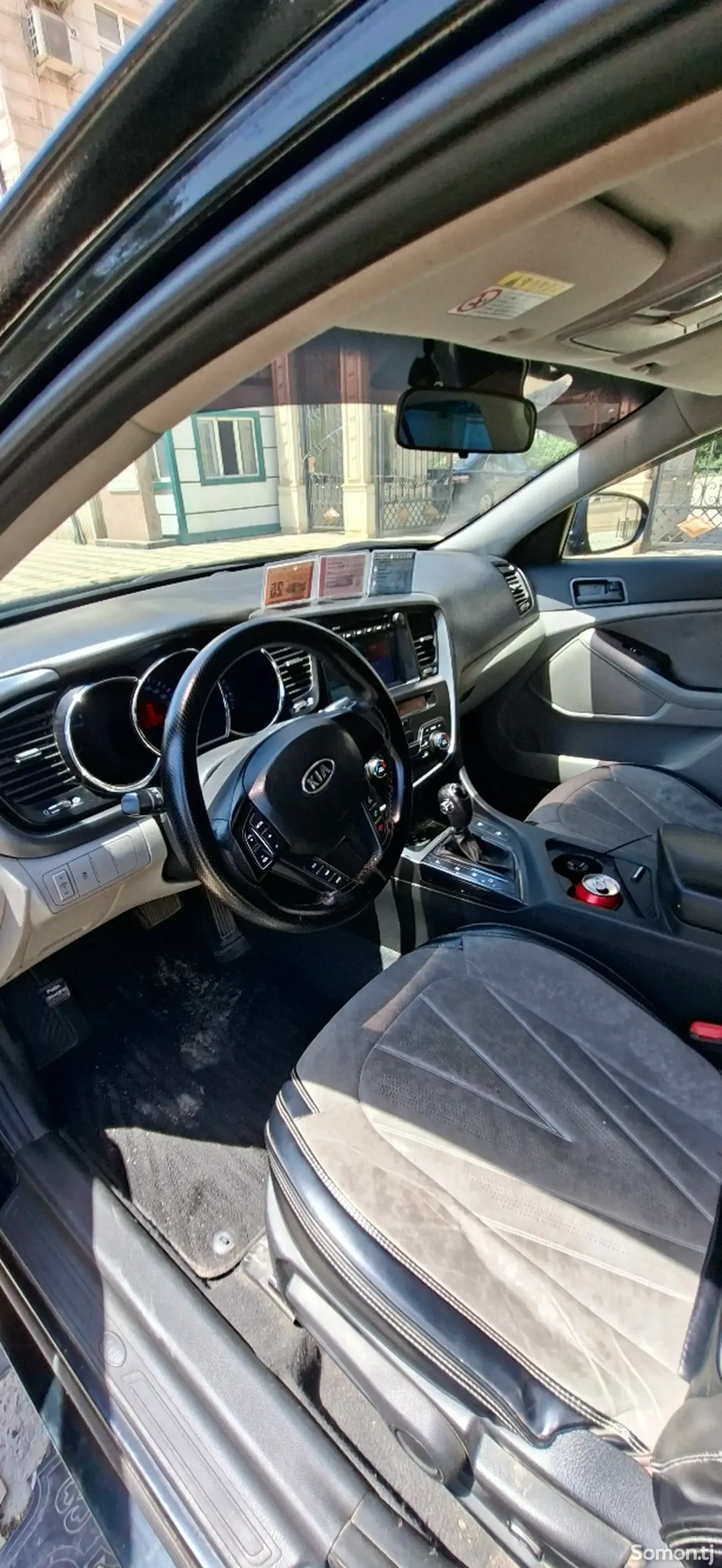 Kia K5 2011 · 2.0 AT