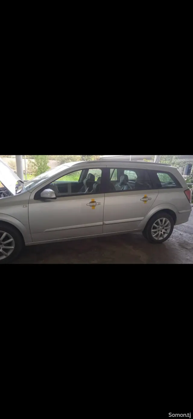 Opel Astra H 2006 · 1.8 MT