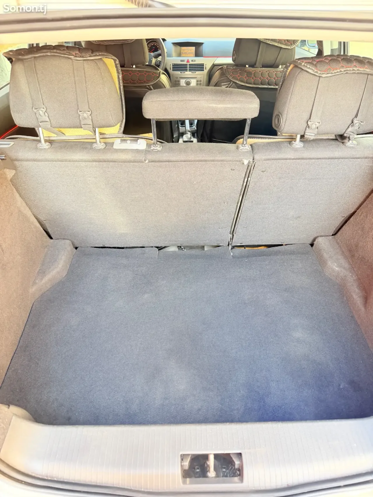 Opel Astra H 2006 · 1.6 MT