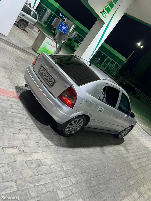 Opel Astra G 2003 · 2.2 MT