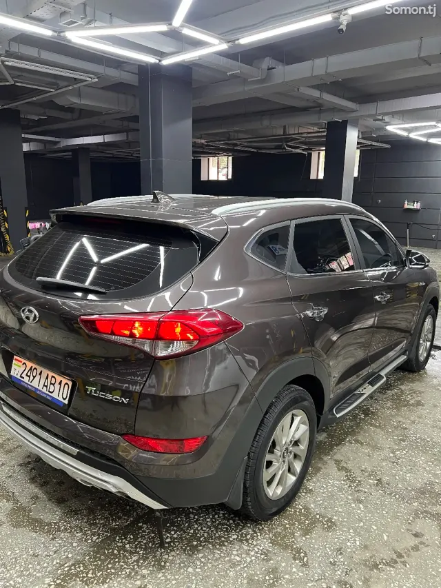 Hyundai Tucson 2017 · 1.6 AT