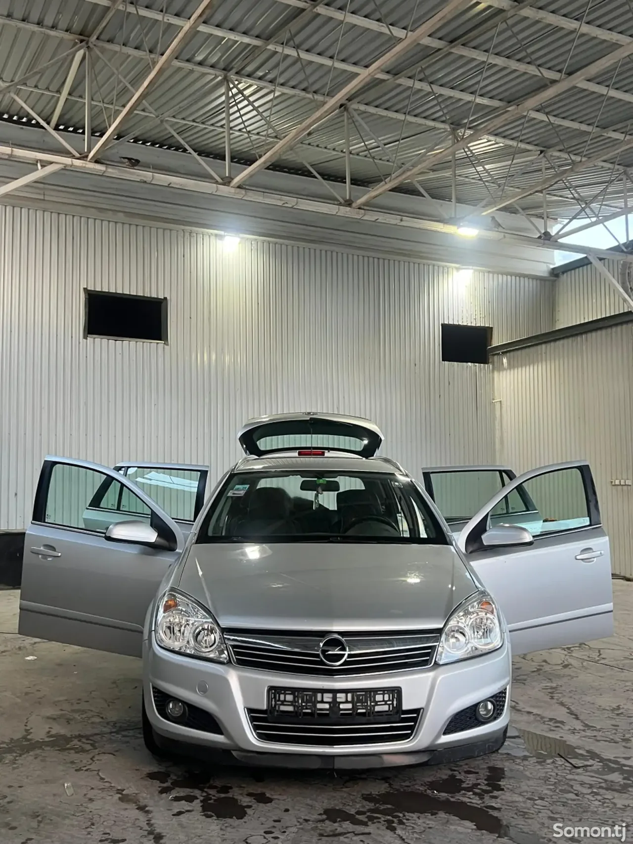 Opel Astra H 2008 · 1.8 AT