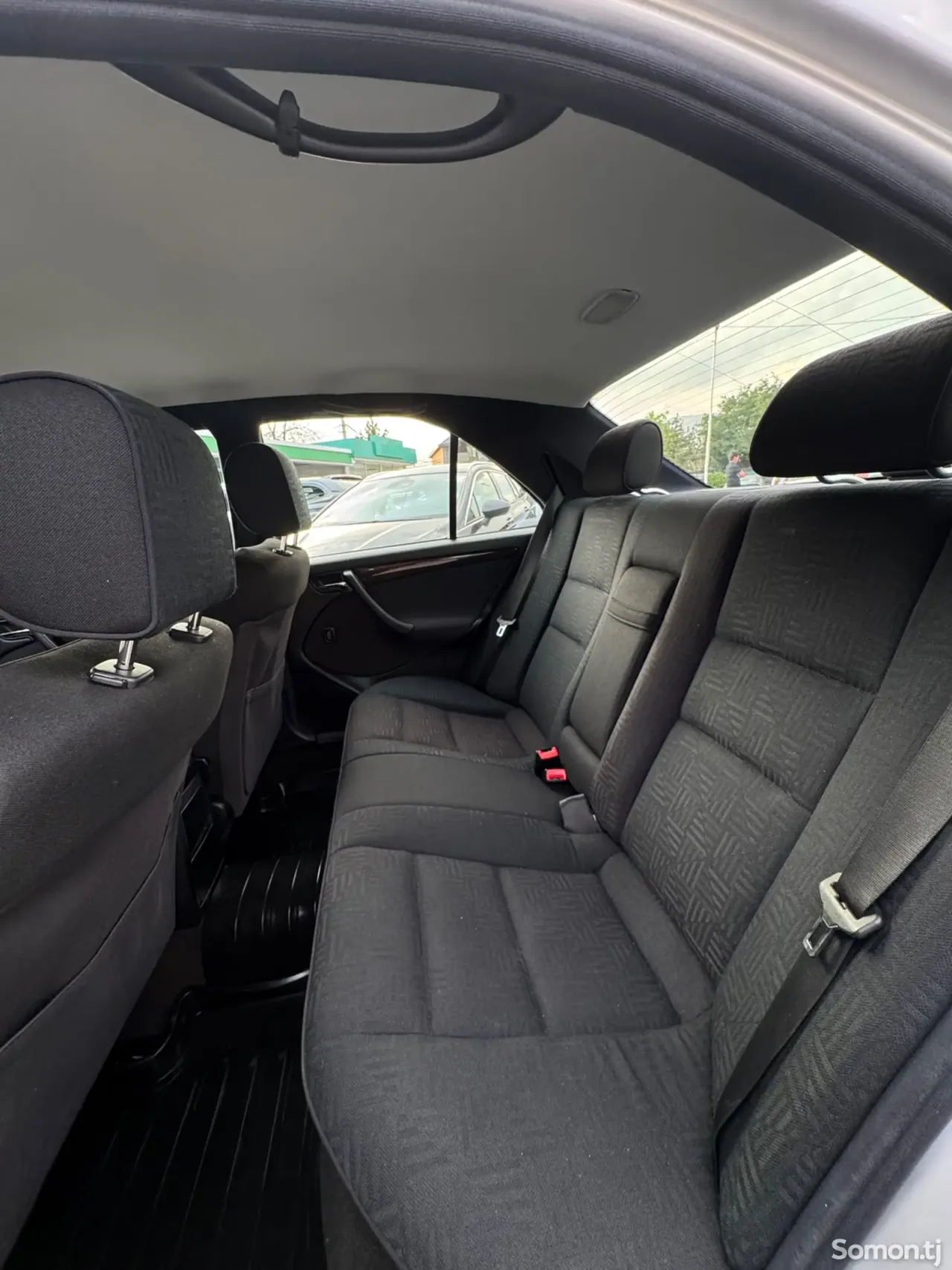 Mercedes-Benz C class 2000 · 1.8 MT