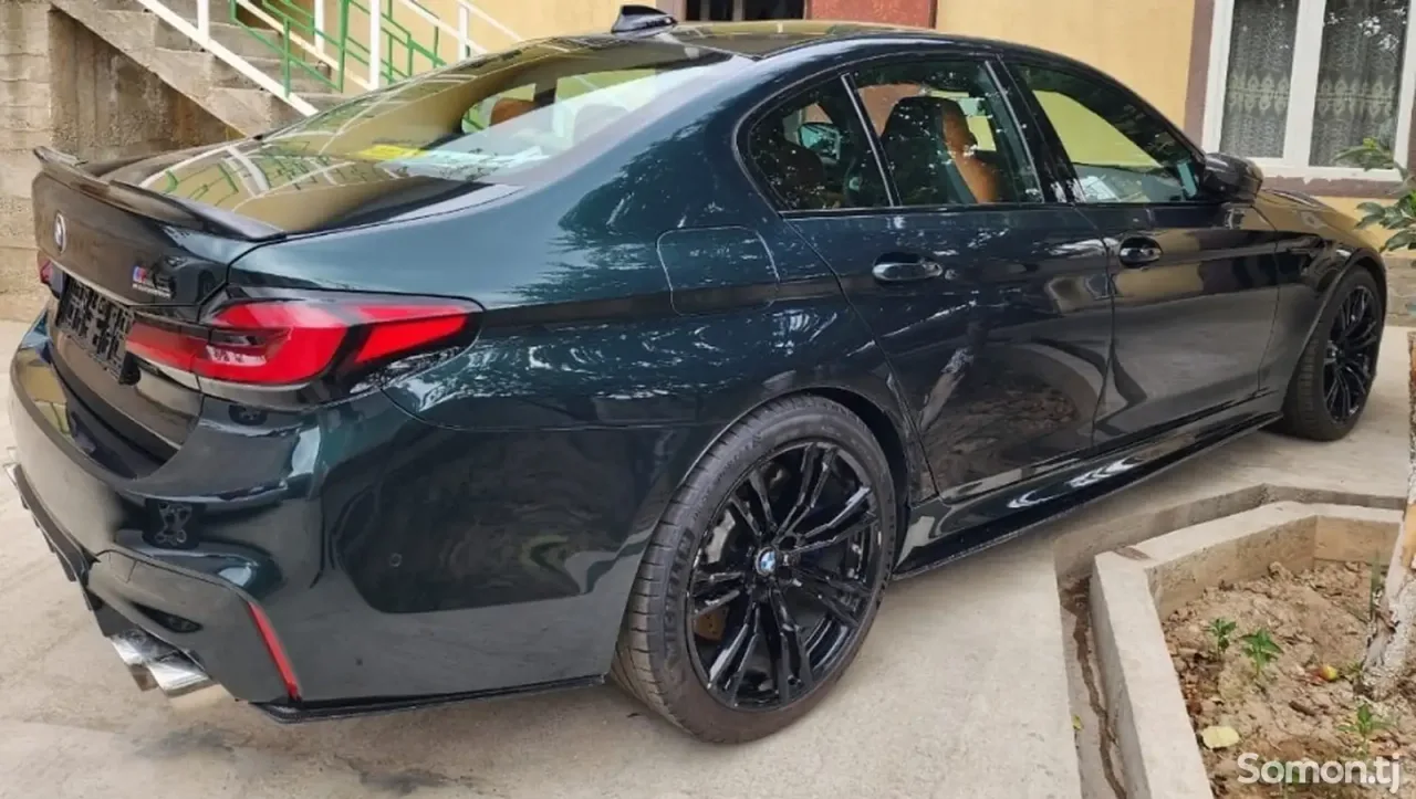 BMW M5 2021 · 4.5 AT