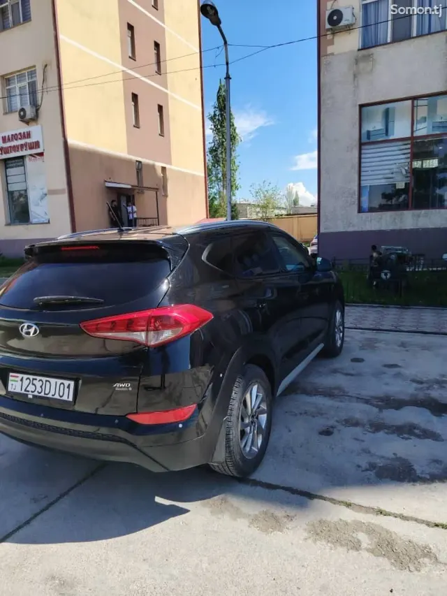 Hyundai Tucson 2017 · 2.0 AT
