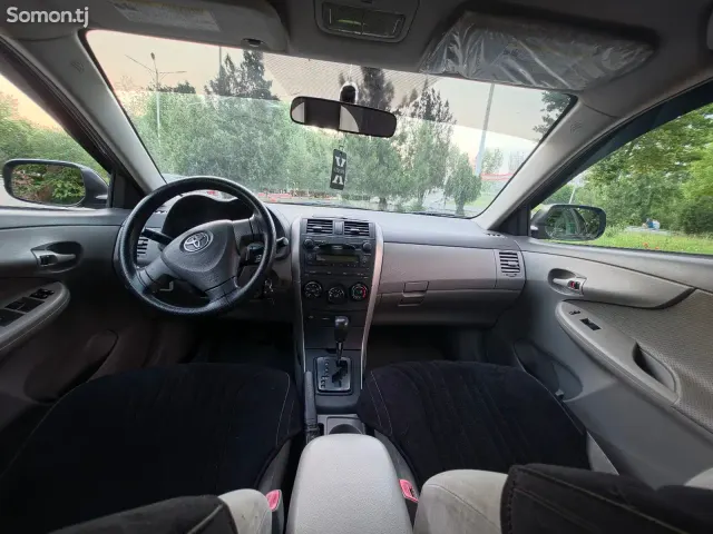 Toyota Corolla 2009 · 1.8 AT