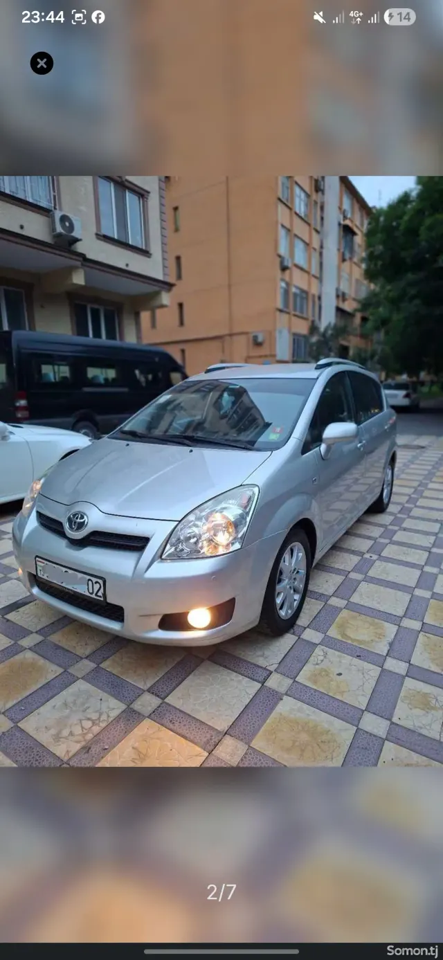 Toyota Corolla Verso 2009 · 1.8 MT