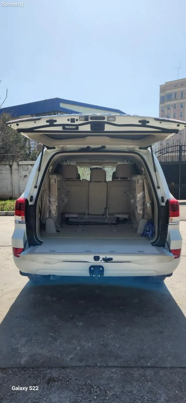 Toyota Land Cruiser 2021 · 4.0 AT