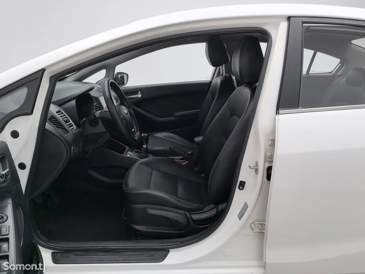 Kia K3 2016 · 1.6 MT
