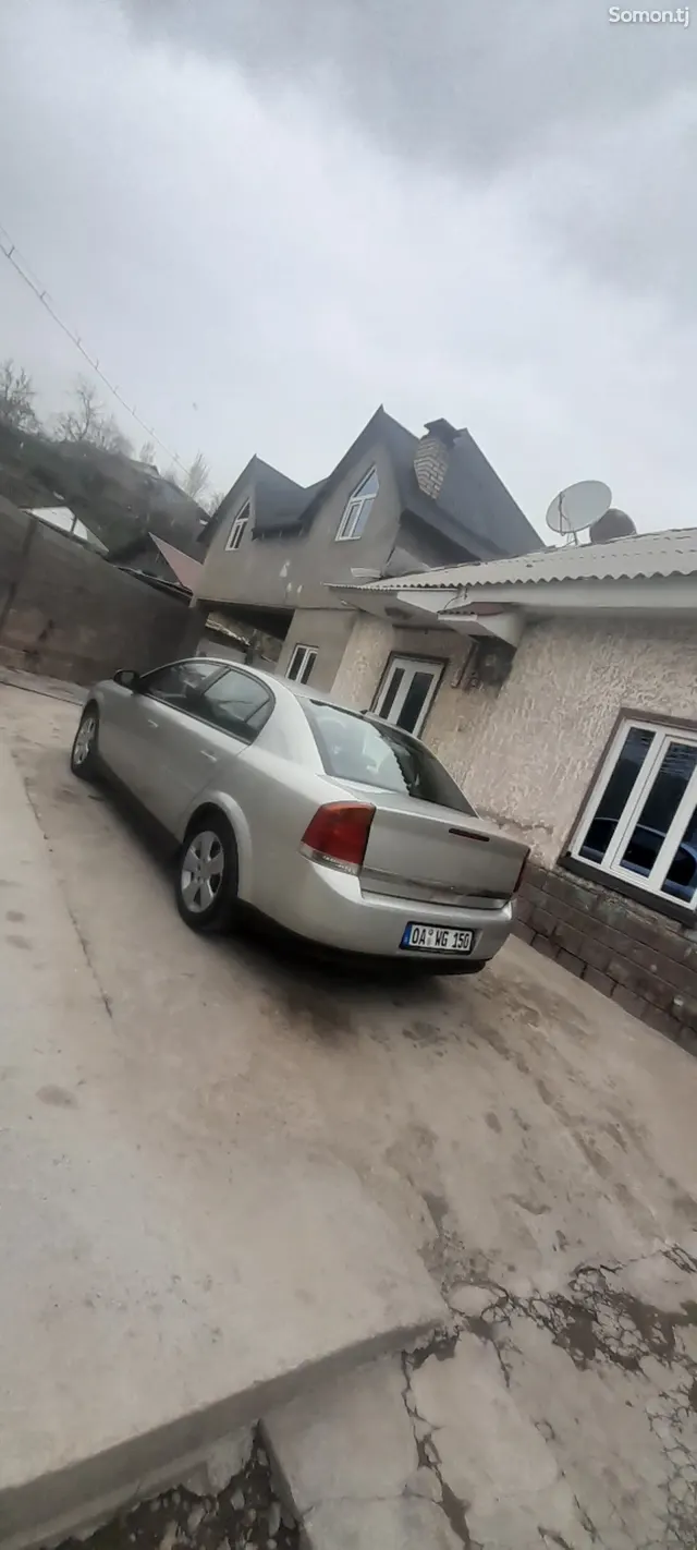 Opel Vectra C 2004 · 2.0 MT