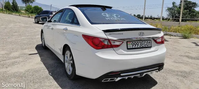Hyundai Sonata 2012 · 2.0 AT
