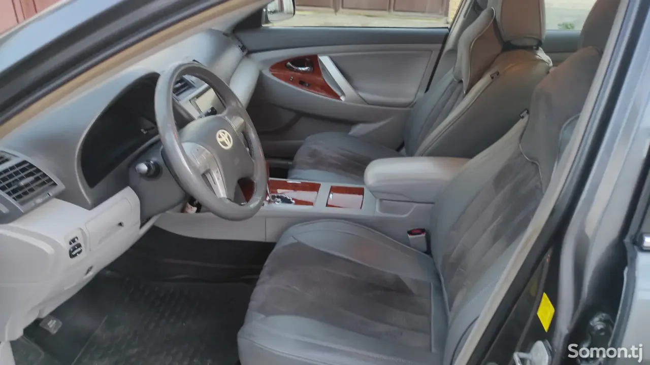 Toyota Camry 2011 · 3.5 AT
