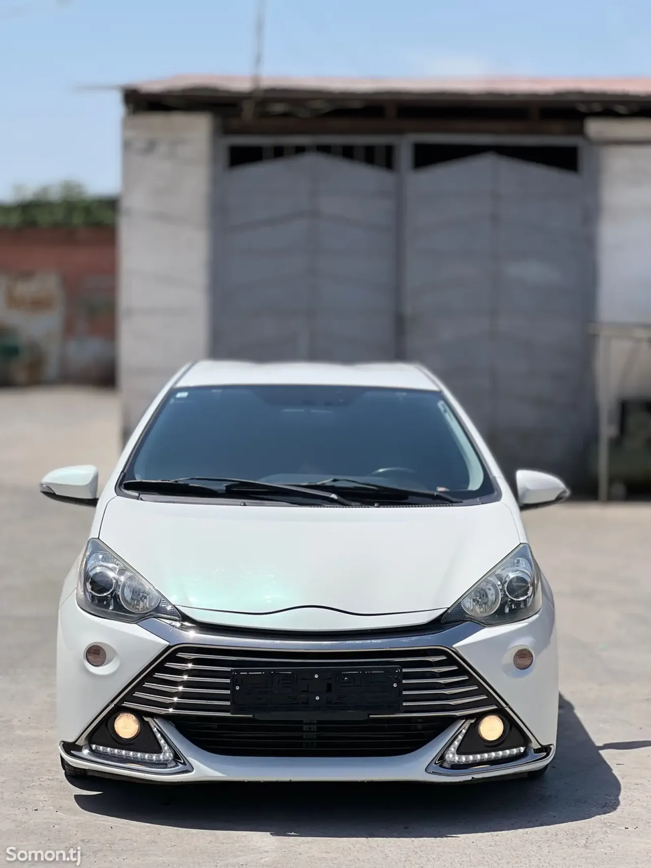 Toyota Aqua 2014 · 1.5 AT