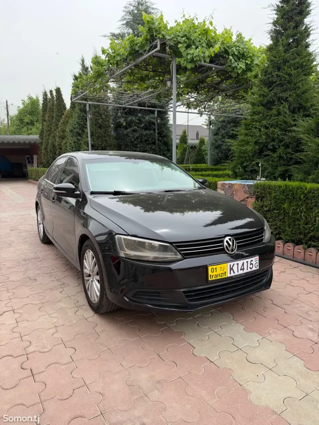 Volkswagen Jetta 2017 · 1.8 AT