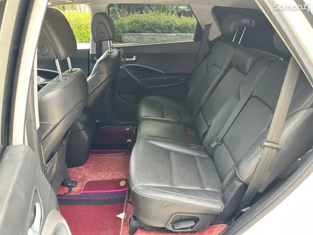 Hyundai Santa Fe 2014 · AT