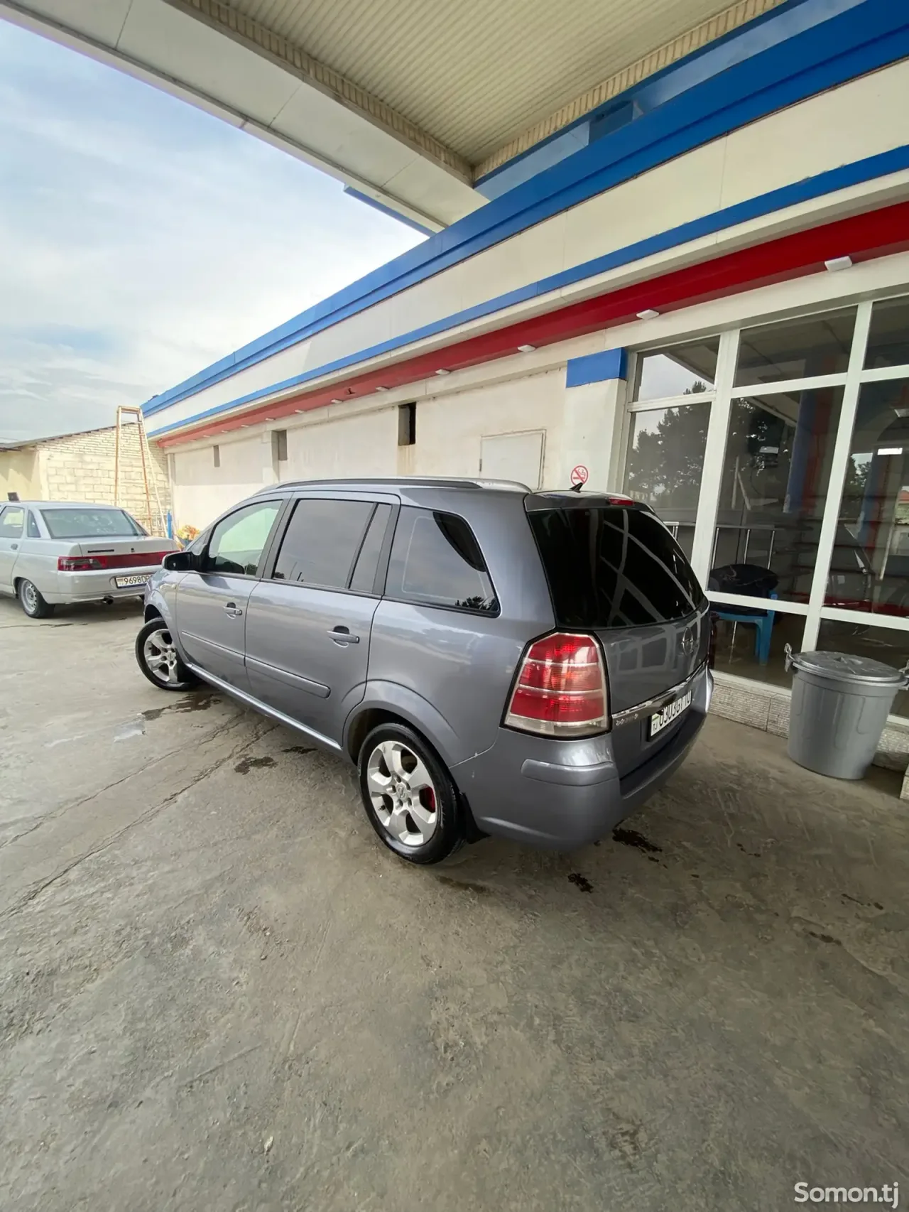 Opel Zafira 2006 · 1.8 MT