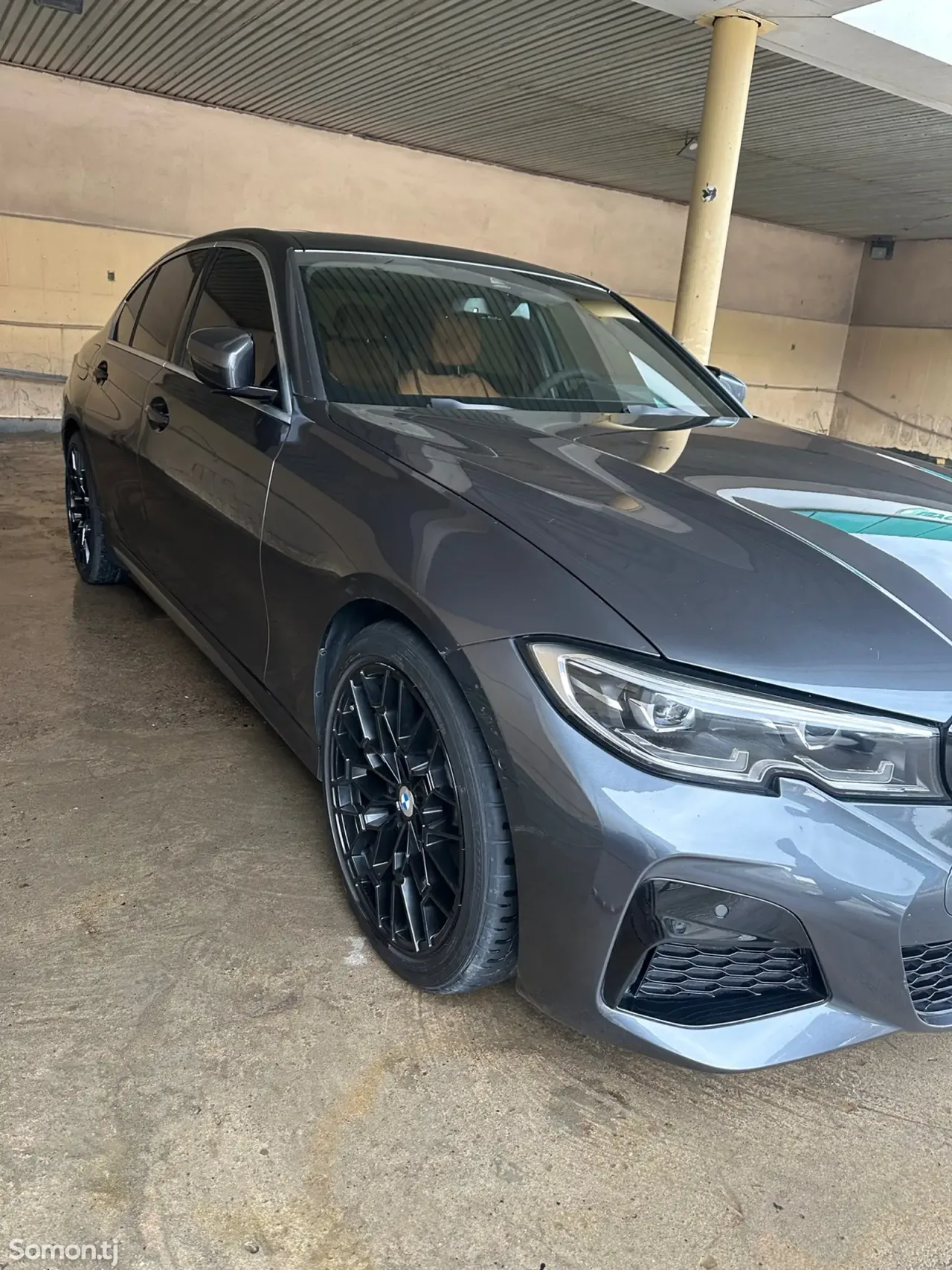 BMW 3 series 2021 · 2.2 AT