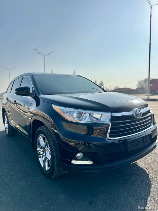 Toyota Highlander 2015 · 3.5 AT