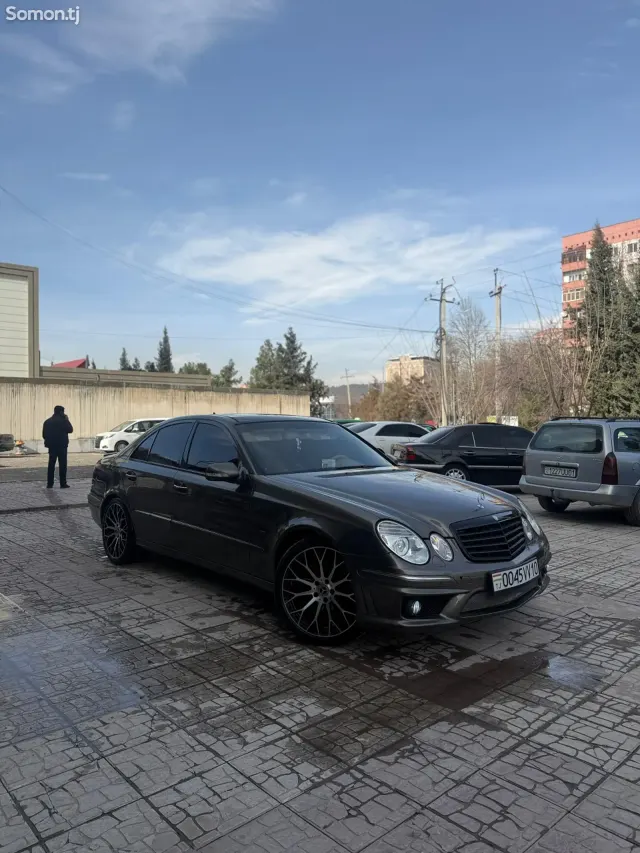 Mercedes-Benz E class 2009 · 3.5 AT